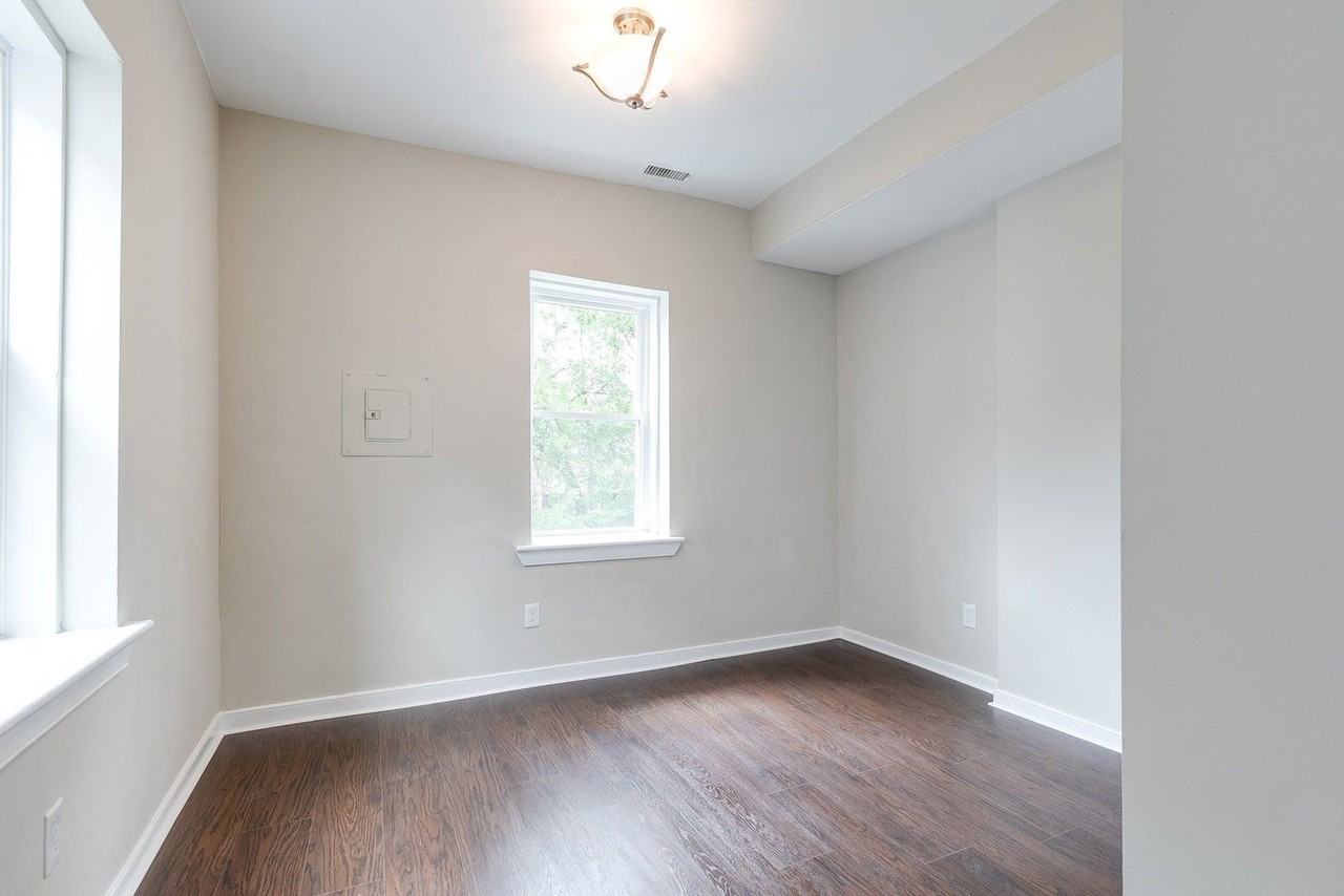 707 W Clay St #B - Photo 4 of 16