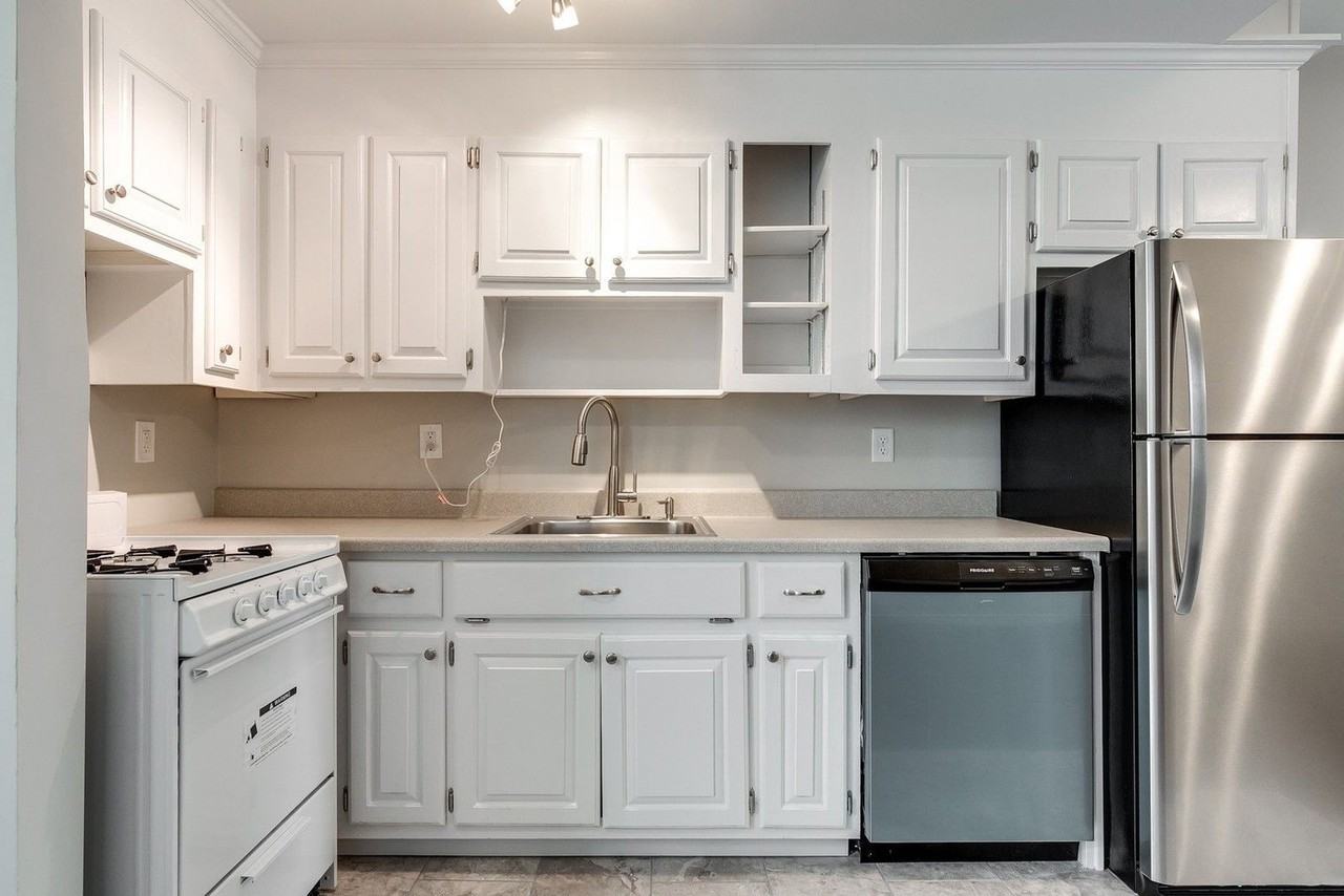 707 W Clay St #B - Photo 5 of 16