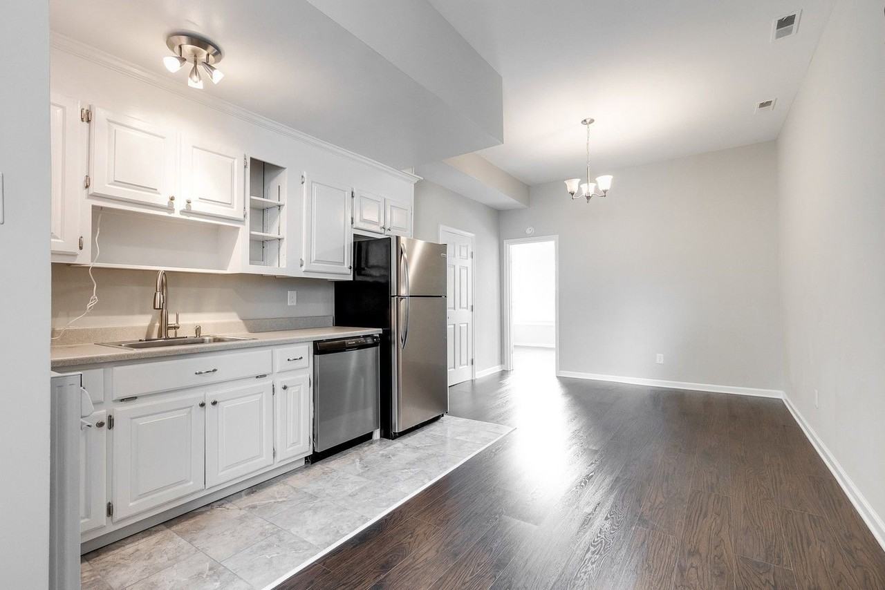 707 W Clay St #B - Photo 7 of 16
