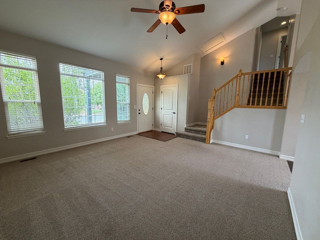 1514 61st Ave - Photo 7 of 33