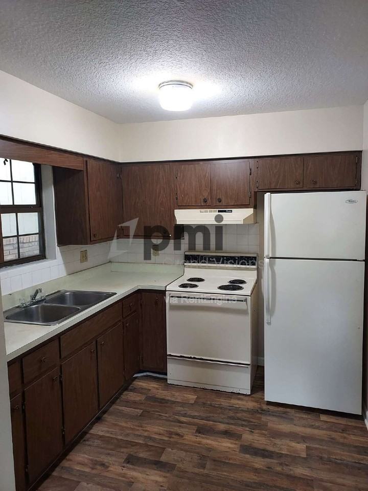 333 Southland Dr #13 - Photo 6 of 19