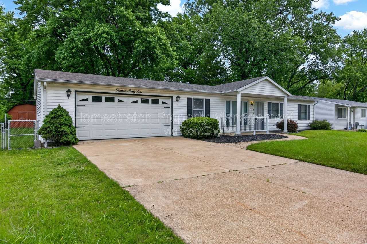 1459 Redman Blvd - Photo 2 of 31