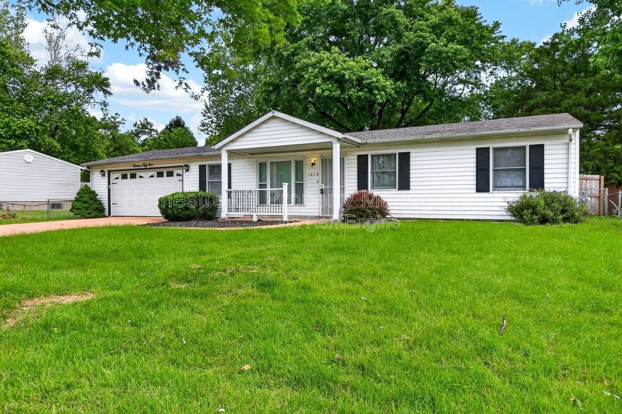 1459 Redman Blvd - Photo 3 of 31