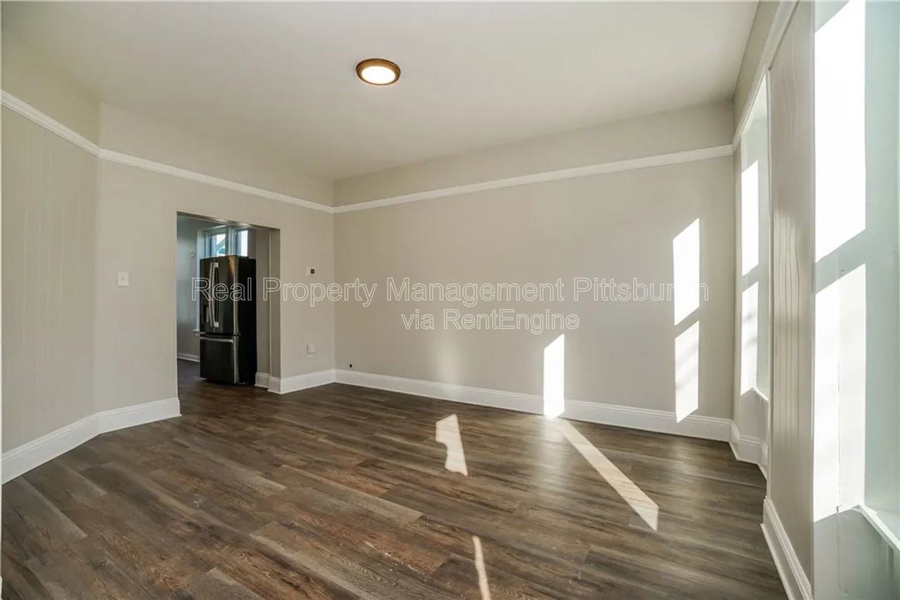 2123 Sidney St Uppr Unit #Unit - Photo 6 of 15