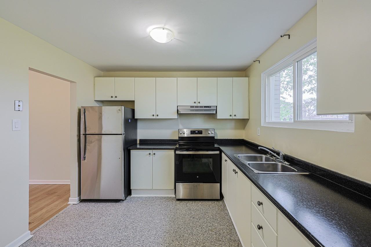 Winding Trail Townhomes - Photo 5 of 30