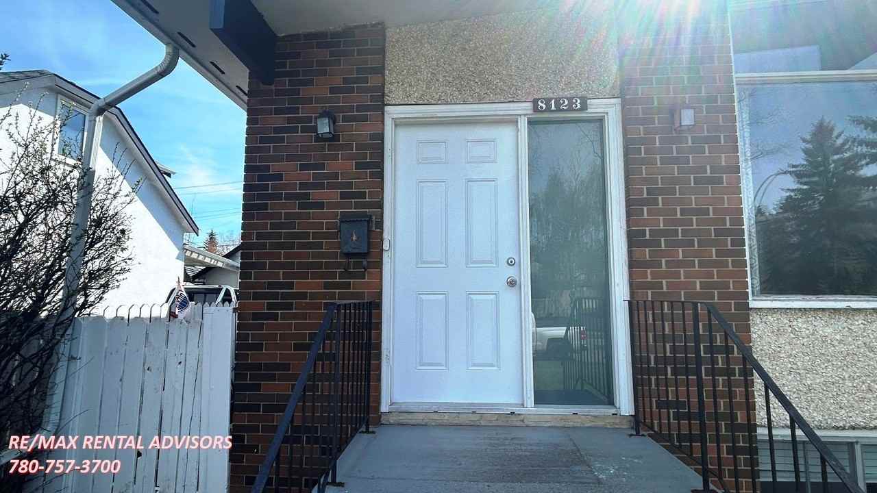 8123 83 Ave Nw - Photo 2 of 19