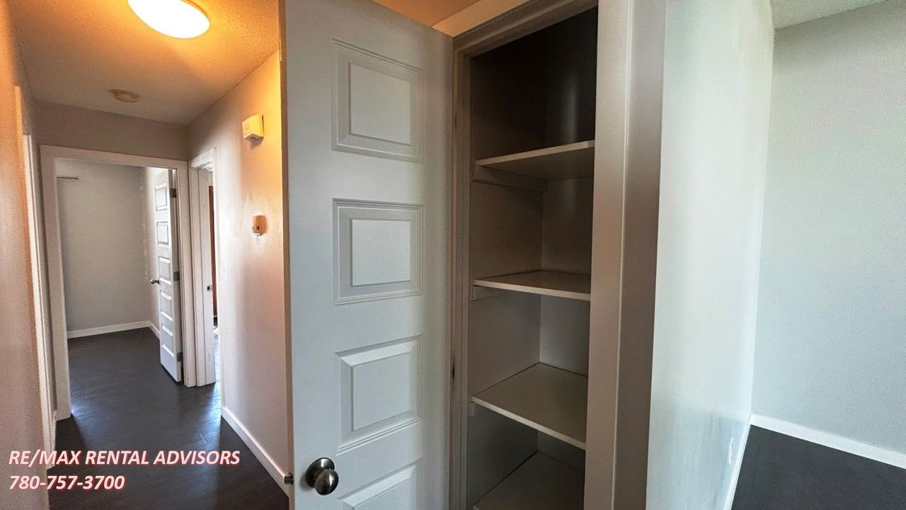 8123 83 Ave Nw - Photo 6 of 19