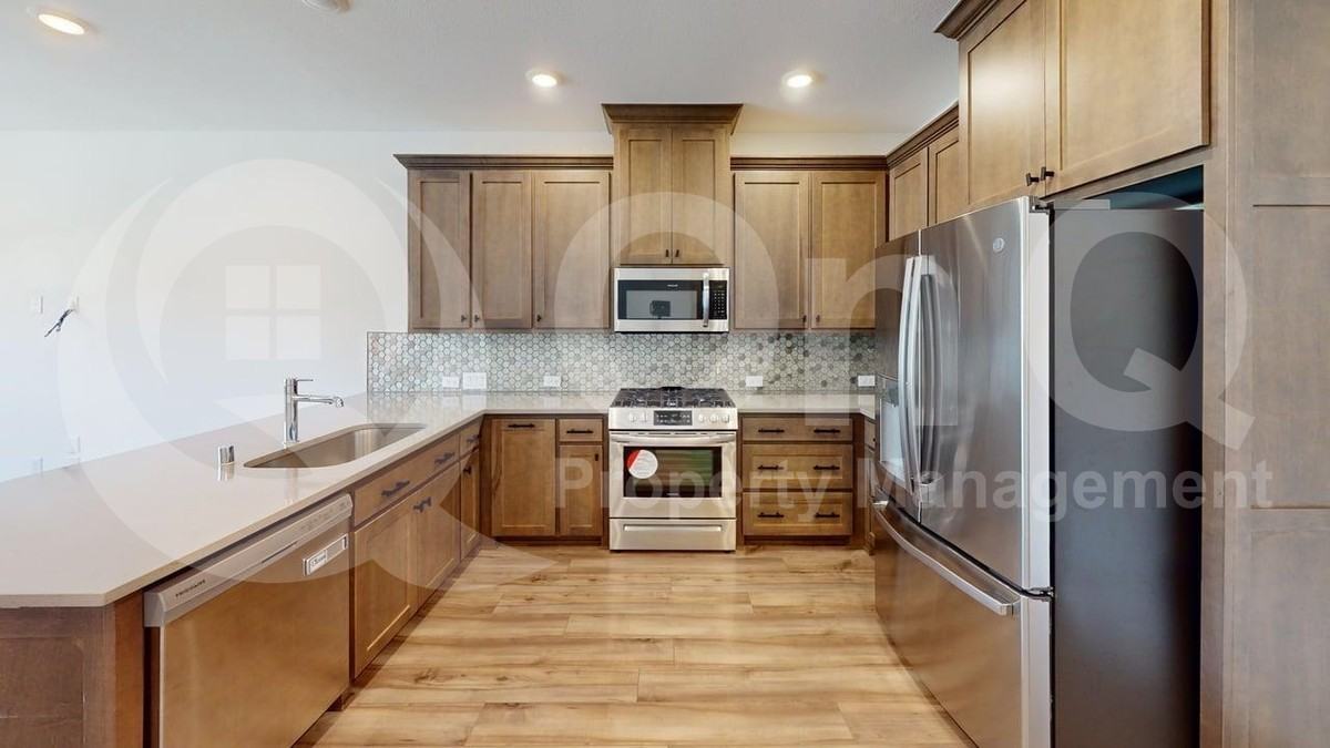 313 Mcconathy Way - Photo 3 of 17