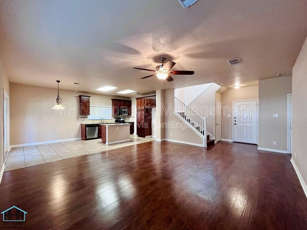 21955 Legend Point Dr - Photo 6 of 36