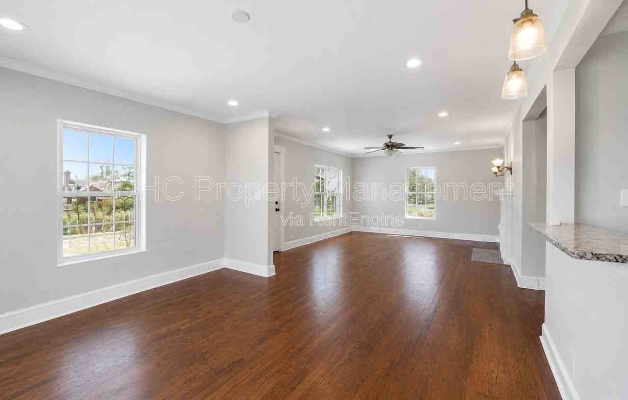 752 Mcdonough Blvd Se - Photo 4 of 10