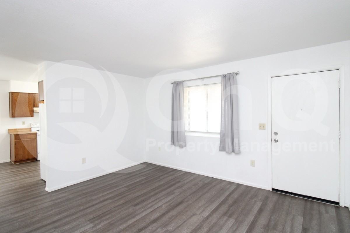 3102 E Cicero St #202 - Photo 5 of 11