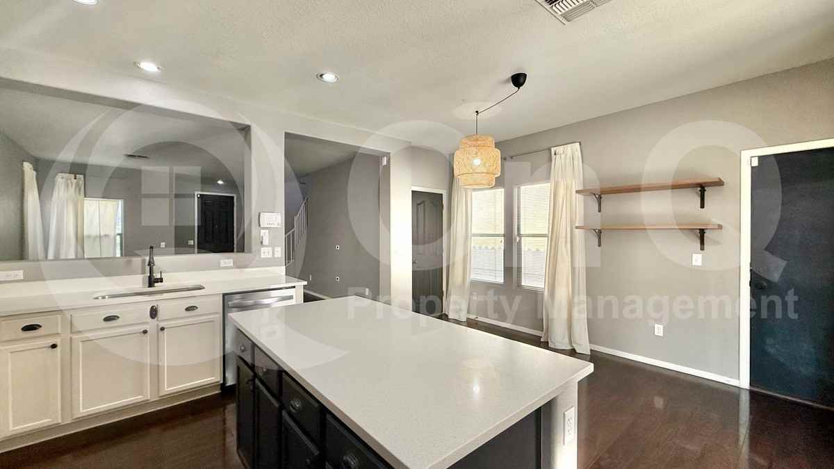 21187 E Tierra Grande Dr - Photo 3 of 22