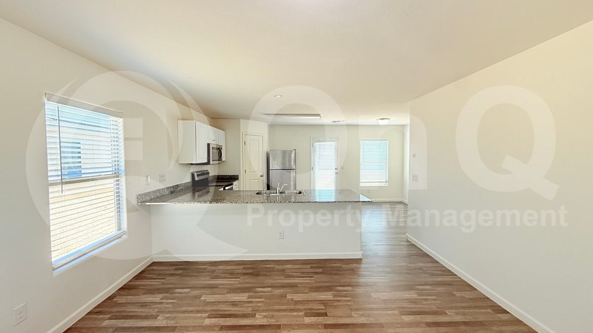 335 E Watson Pl - Photo 2 of 22