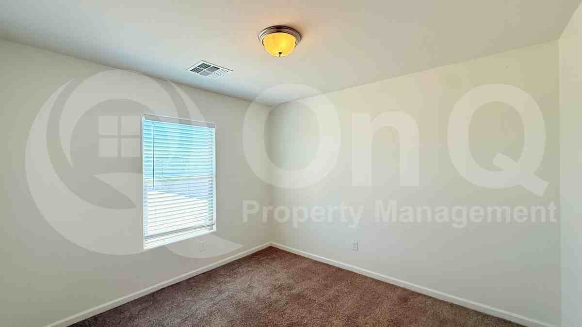 335 E Watson Pl - Photo 7 of 22
