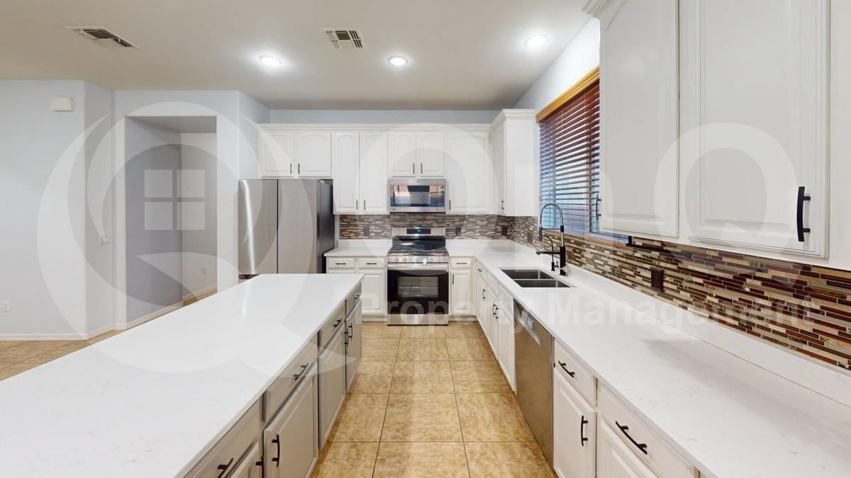 11020 E Pima Creek Dr - Photo 5 of 24