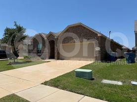 2402 Buchanan Ln - Photo 1 of 1