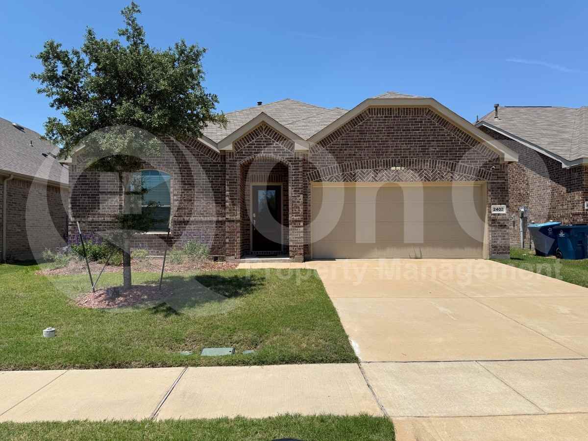 2402 Buchanan Ln - Photo 2 of 16