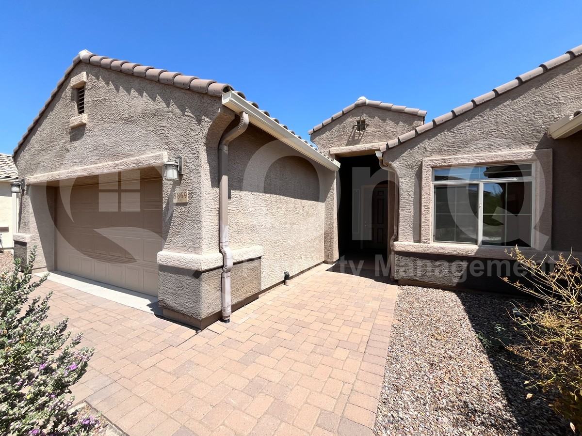 8869 W Irongate Rd - Photo 2 of 25