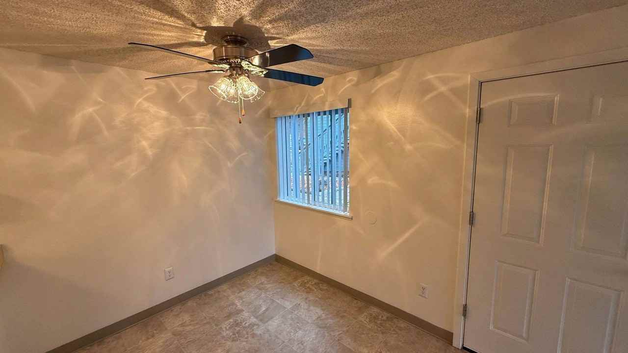 323 Senate St Nw - Photo 4 of 22