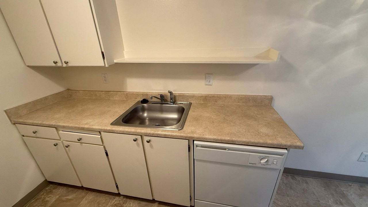 323 Senate St Nw - Photo 7 of 22