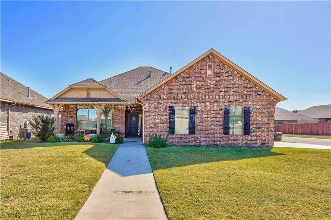 20618 Frontier Pl - Photo 2 of 9
