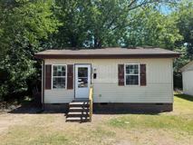 605 E Wilson St - Photo 1 of 1