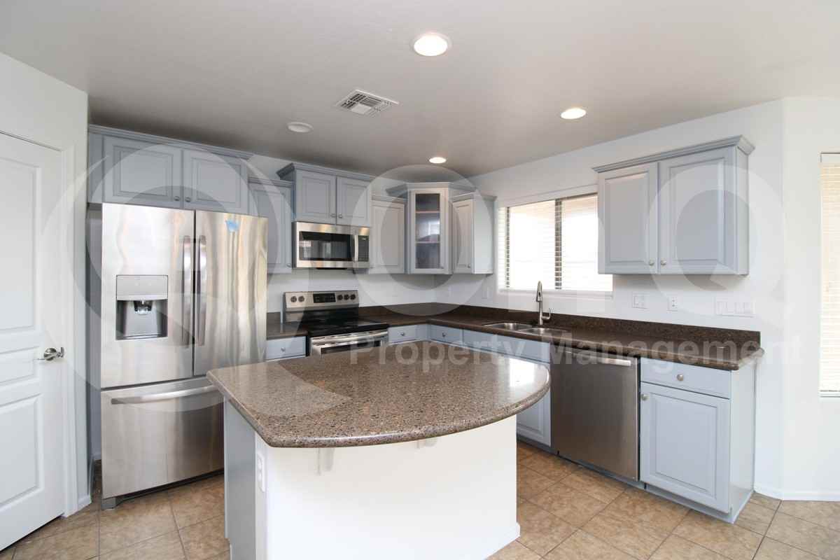 3543 E Aris Dr - Photo 4 of 31