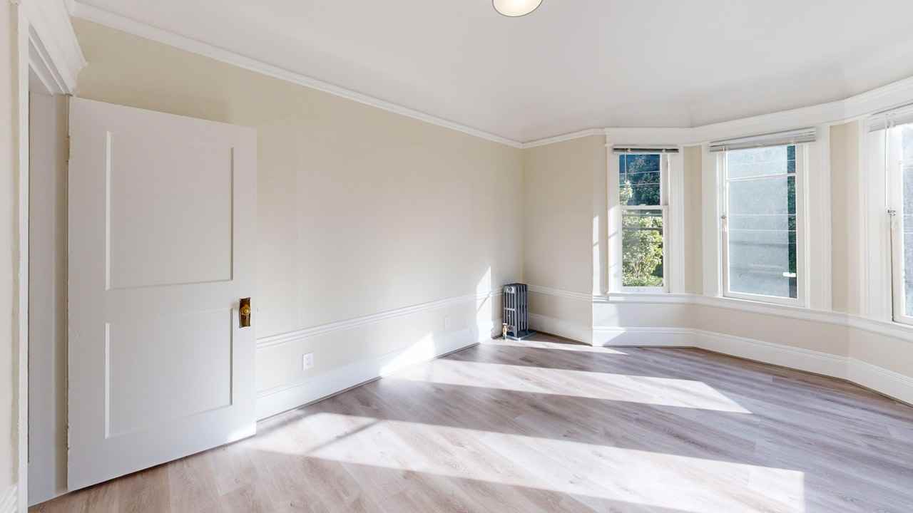 1401 Jones Street - Photo 4 of 30