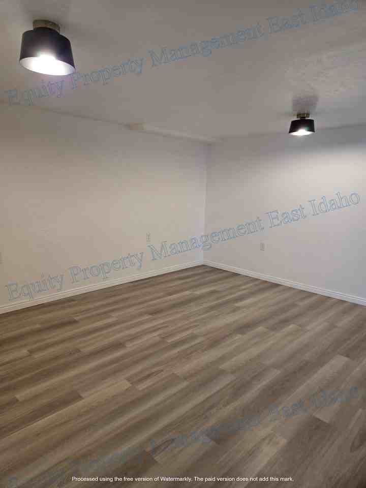 119 Idaho St #119 - Photo 3 of 35