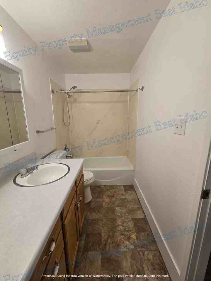 119 Idaho St #119 - Photo 4 of 35