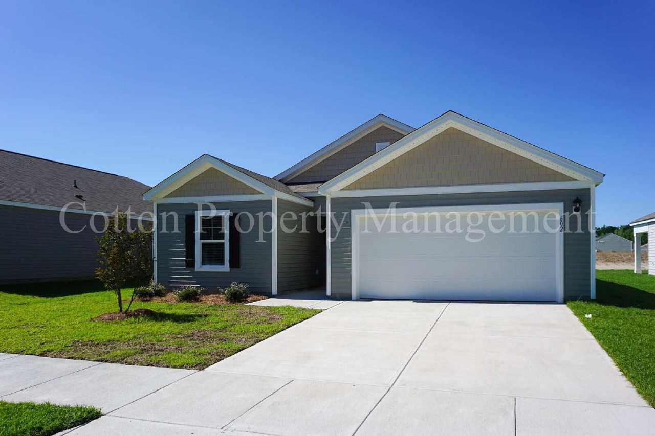 602 Draymore Dr Ne - Photo 3 of 23