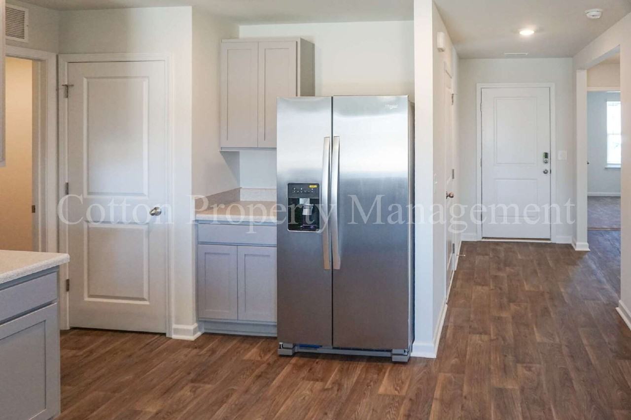 602 Draymore Dr Ne - Photo 7 of 23