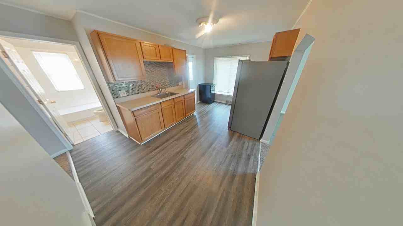 27881 Oneil St - Photo 4 of 10