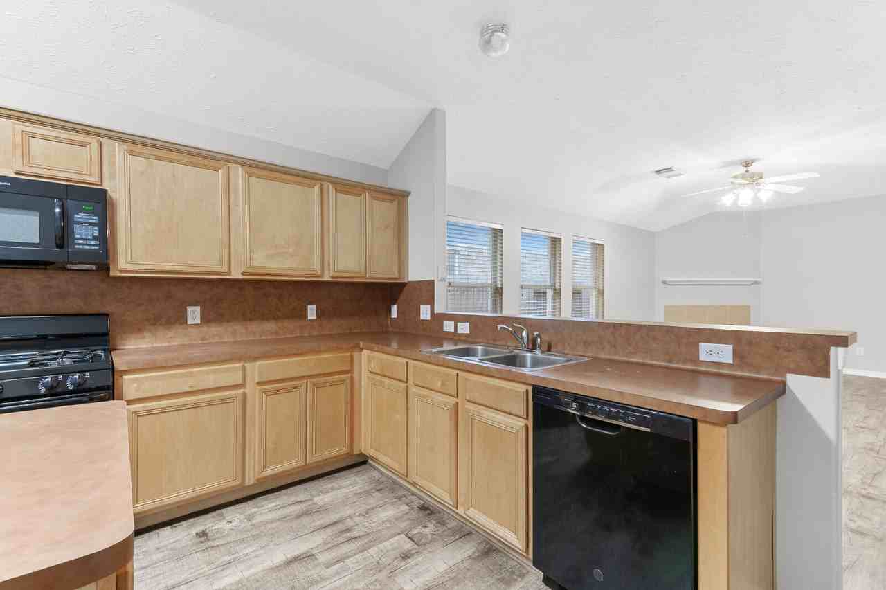 2434 Montana Blue Dr - Photo 7 of 18