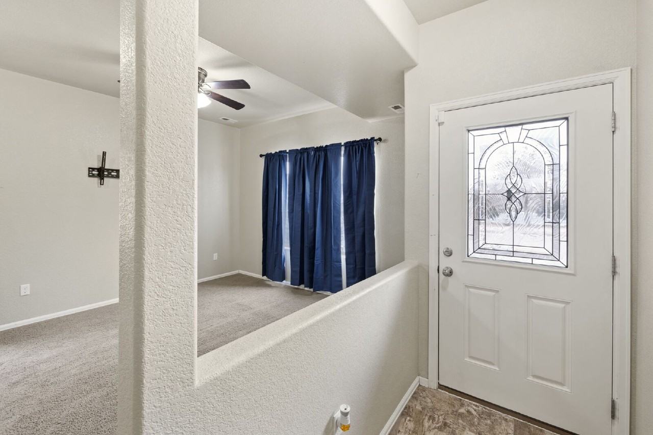 7132 Bracken Pl - Photo 3 of 30