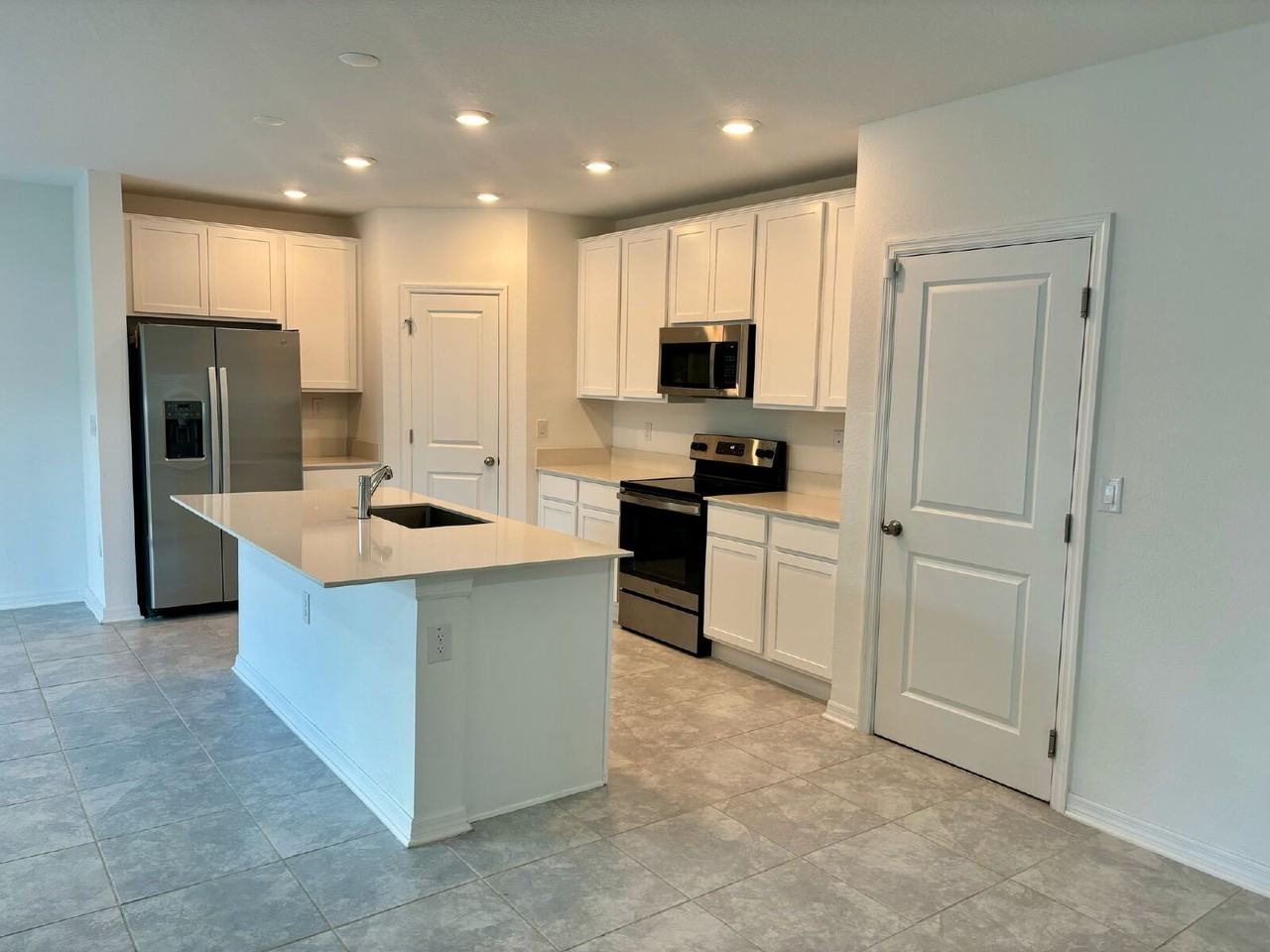 645 Bell Prairie Cir - Photo 3 of 36