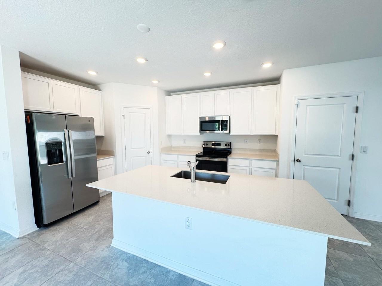 645 Bell Prairie Cir - Photo 4 of 36