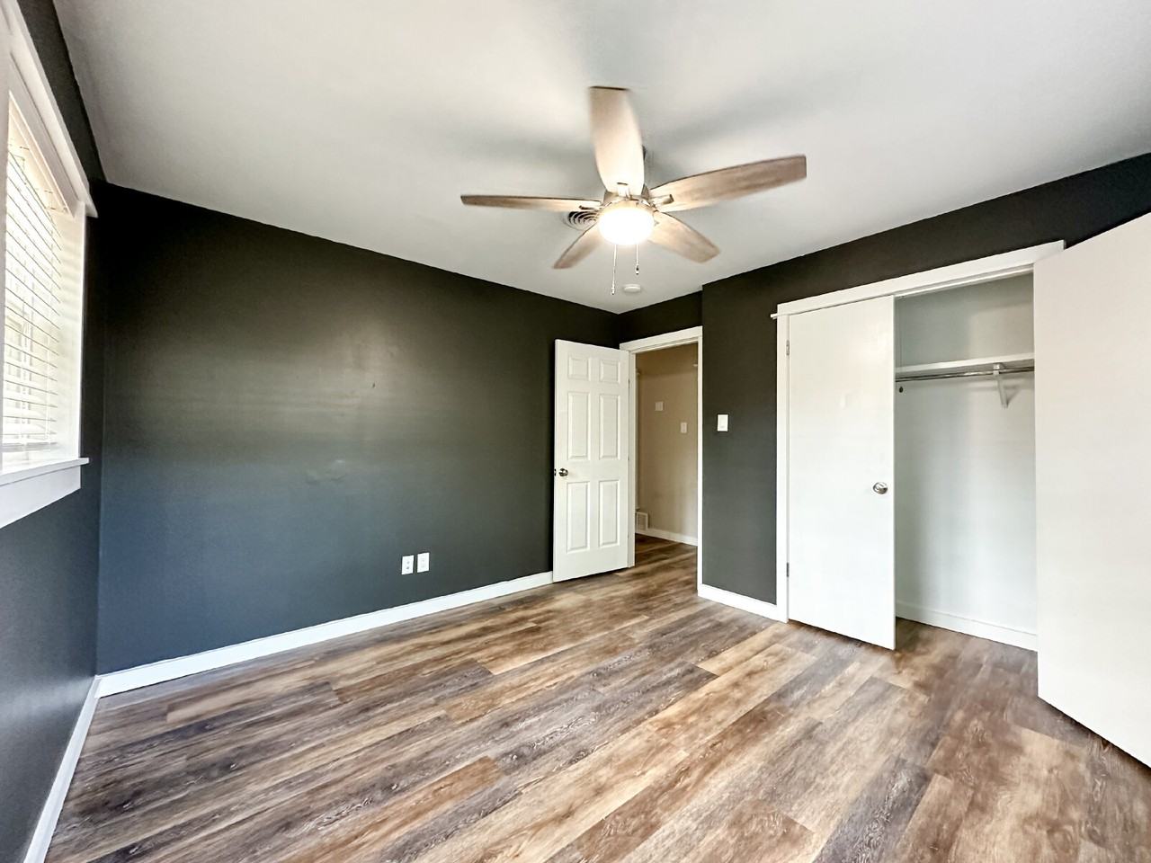 2608 Raleigh Ave - Photo 6 of 24