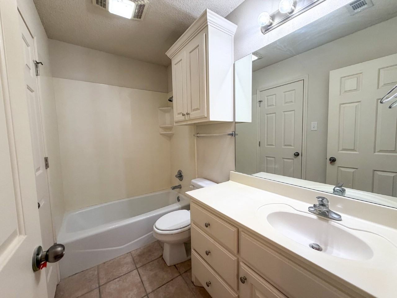 3203 110th St - Photo 7 of 11
