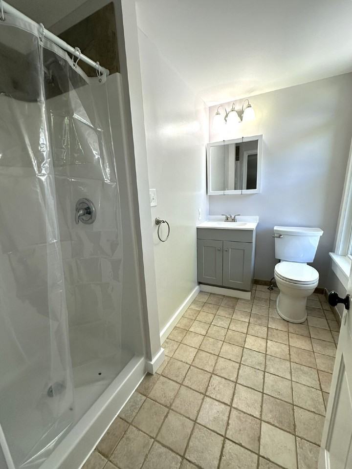 3977 Littlestown Pike Apt C - Photo 5 of 9