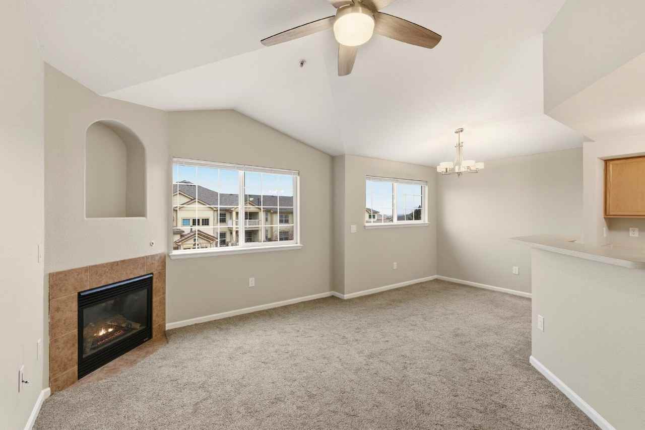 5726 N Genoa Way #301 - Photo 4 of 28