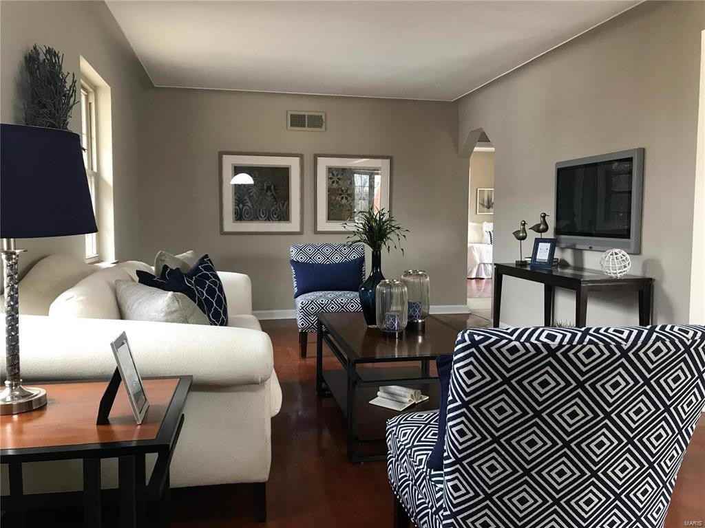 7723 Snowden Ave - Photo 2 of 9