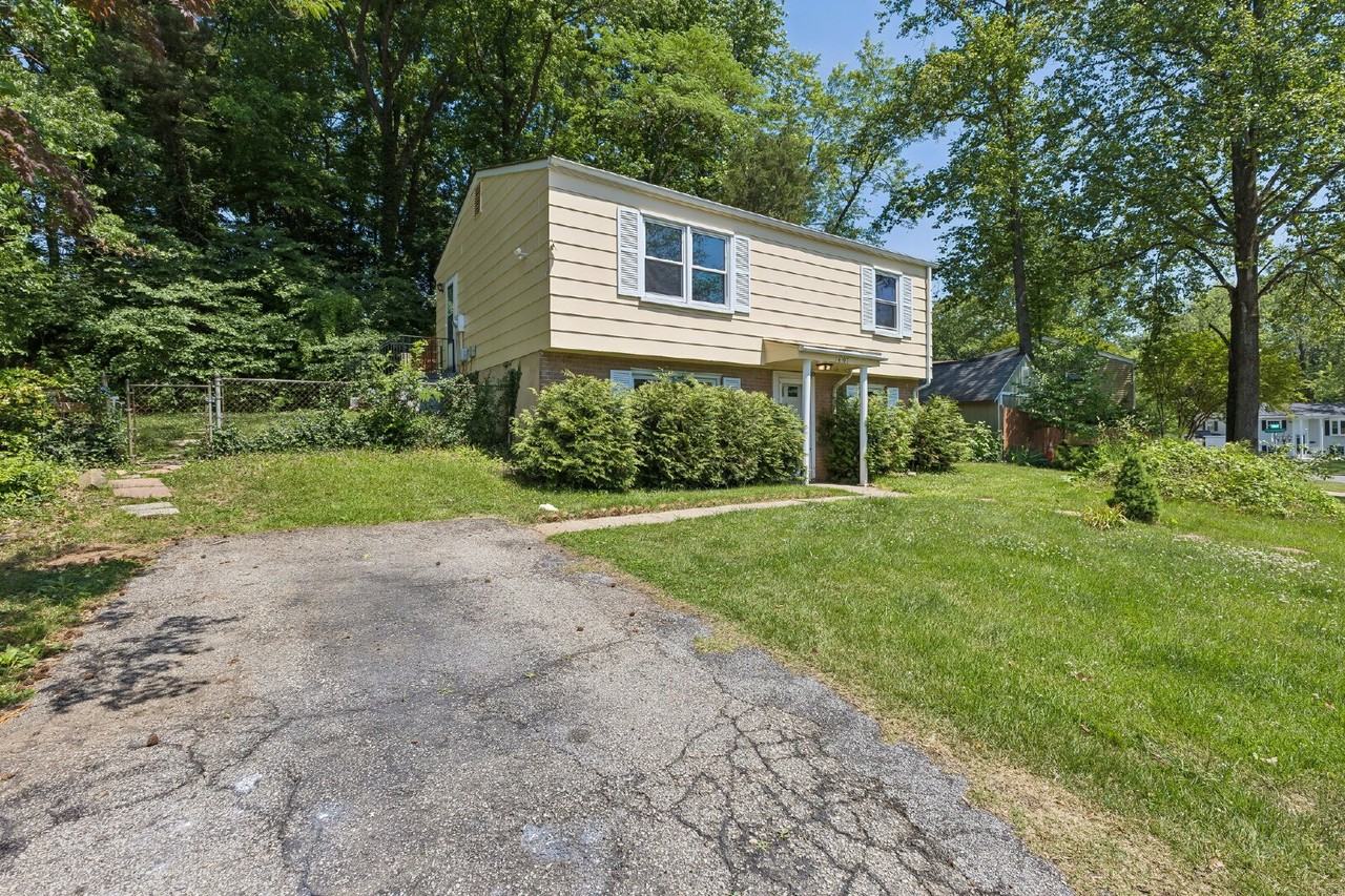 14197 Fullerton Rd - Photo 2 of 26