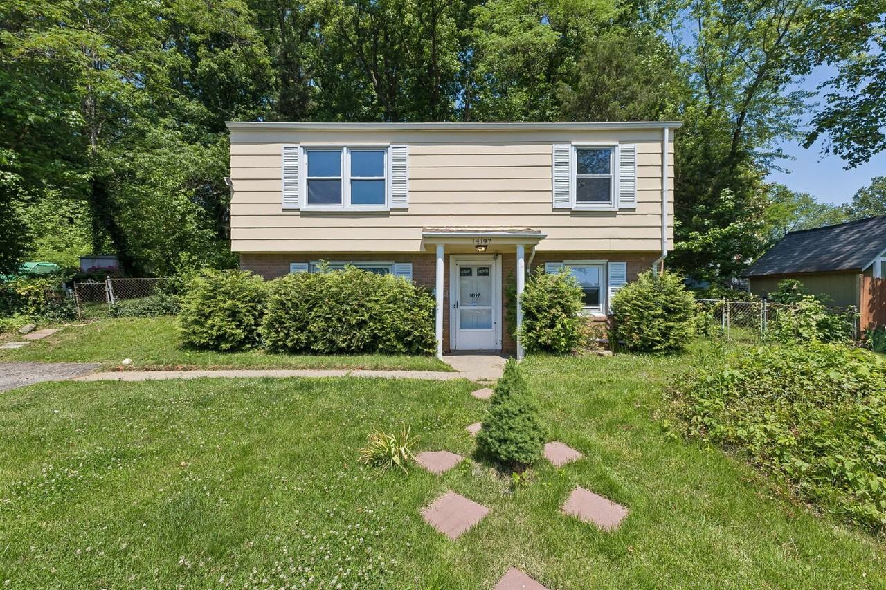 14197 Fullerton Rd - Photo 3 of 26