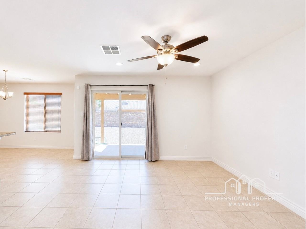 10219 E 34th Ln - Photo 5 of 21