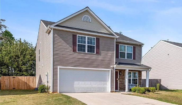 5047 Mount Hope Dr - Photo 3 of 29