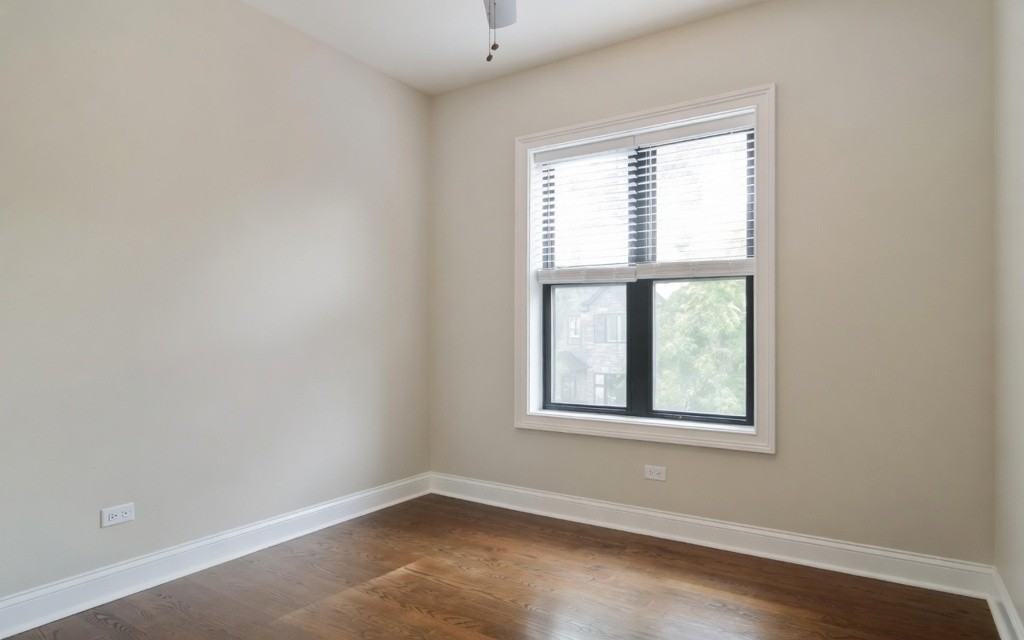 3101 N Hoyne Ave #2 - Photo 6 of 14