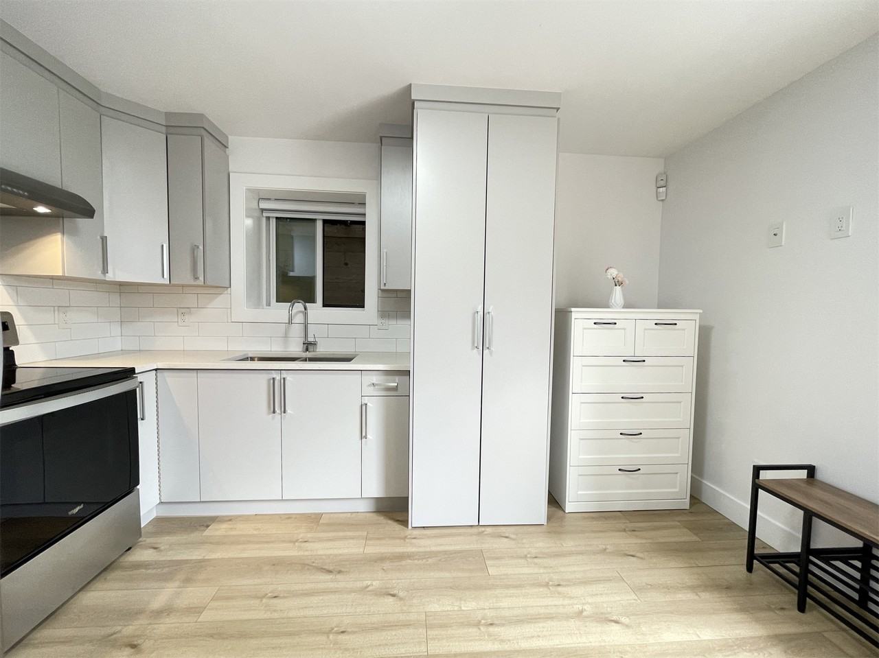 26 Holdom Avenue - Photo 7 of 18