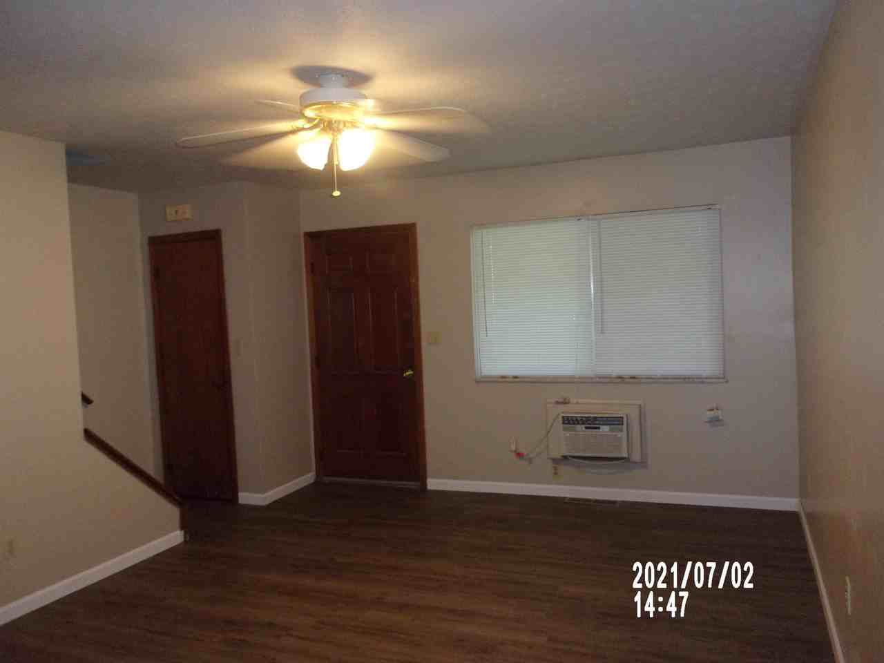 475 Brentwood Ave #B475 - Photo 4 of 10