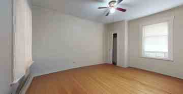 featured image of 37 Franklin St #3